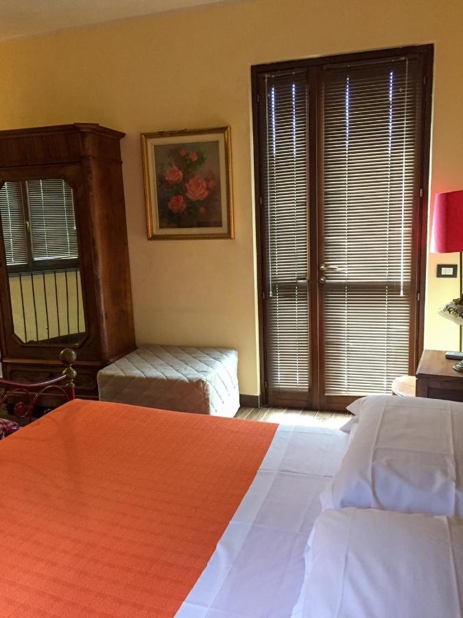 Residence Delle Rose Barolo Eksteriør bilde